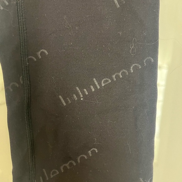 Lulu Lemon Capris - Picture 2 of 3